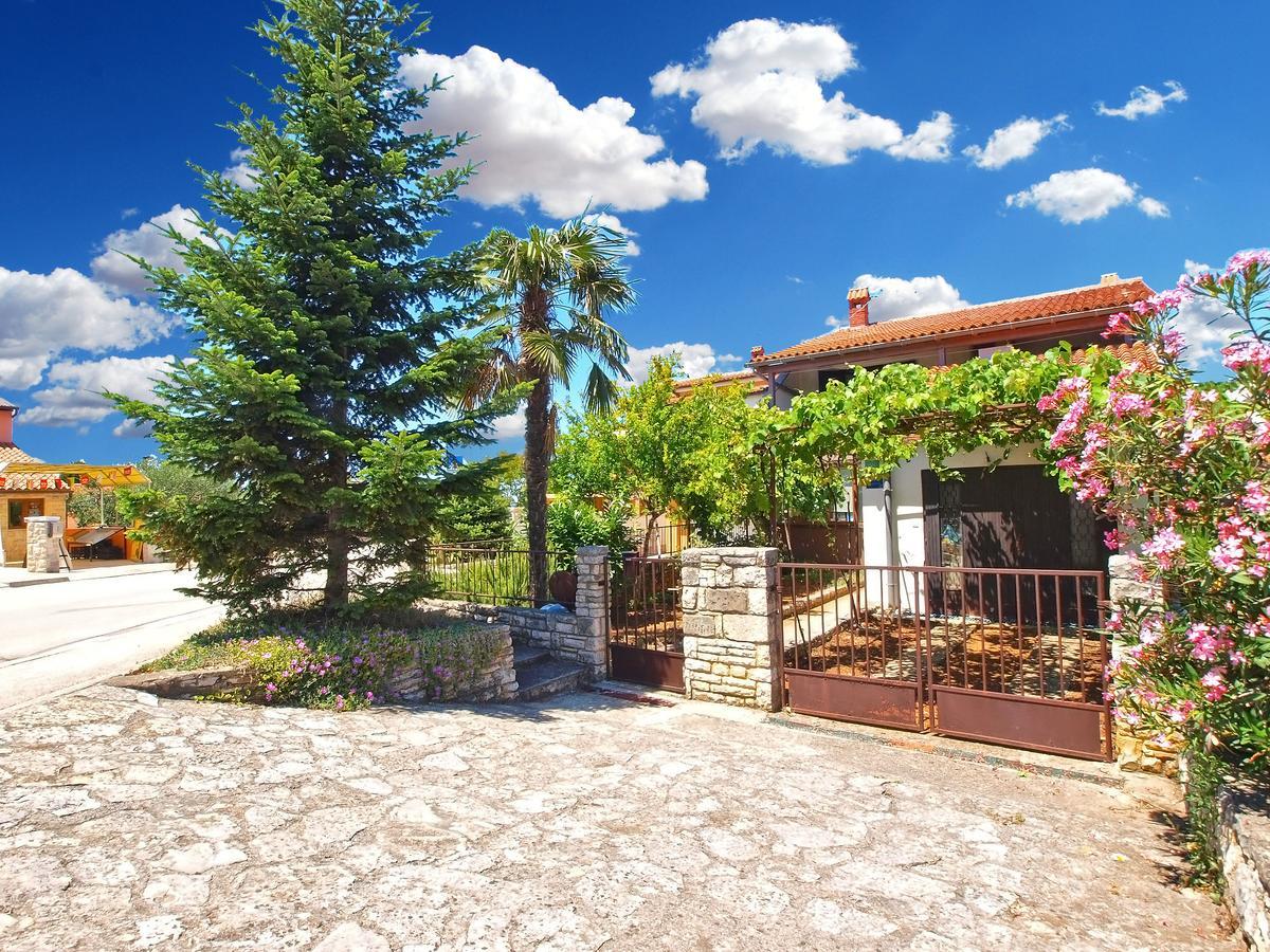 PUY Apartment Vanga 533 מראה חיצוני תמונה